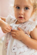 Saco de dormir premium con patas Pastel Glade - Imagen 3