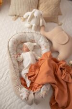 Ażurkowe śpioszki niemowlęce śmietanka - obrazek 2