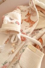 Premium children's waffle muslin bathrobe Deer - milky - picture 5