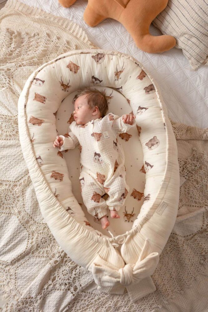 Kokon niemowlęcy premium leśni przyjaciele + ORGANIC vanilla (+ materac i prześcieradło)