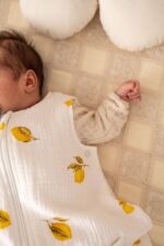 Letni muślinowy śpiworek dla niemowląt słoneczne owocki - cytrynki - obrazek 5