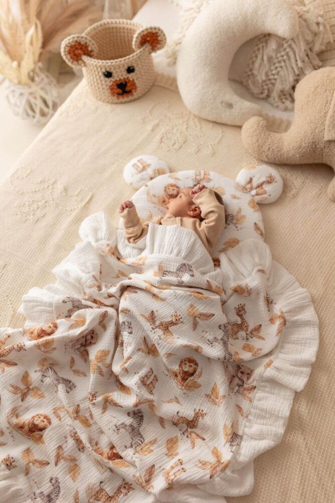 Baby muslin blanket (four layers) / double-sided wrap with ruffle Safari