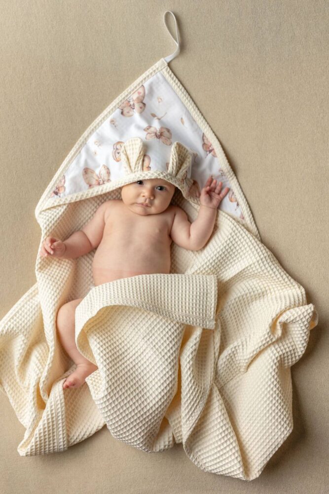 Waffle towel for children and babies Butterflies in love - milky