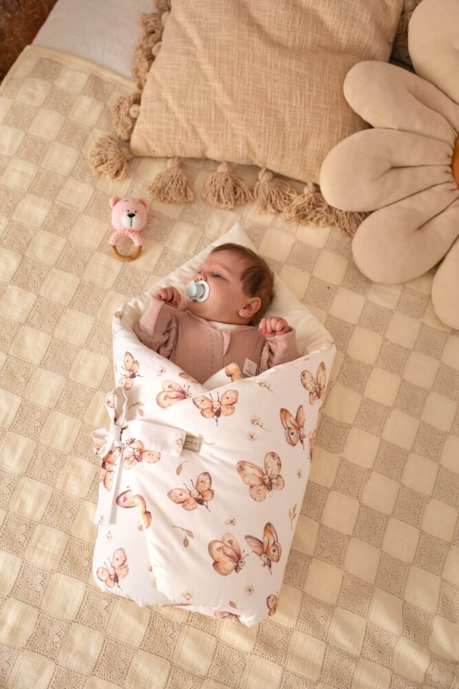 Rożek niemowlęcy Zakochane motylki - śmietanka