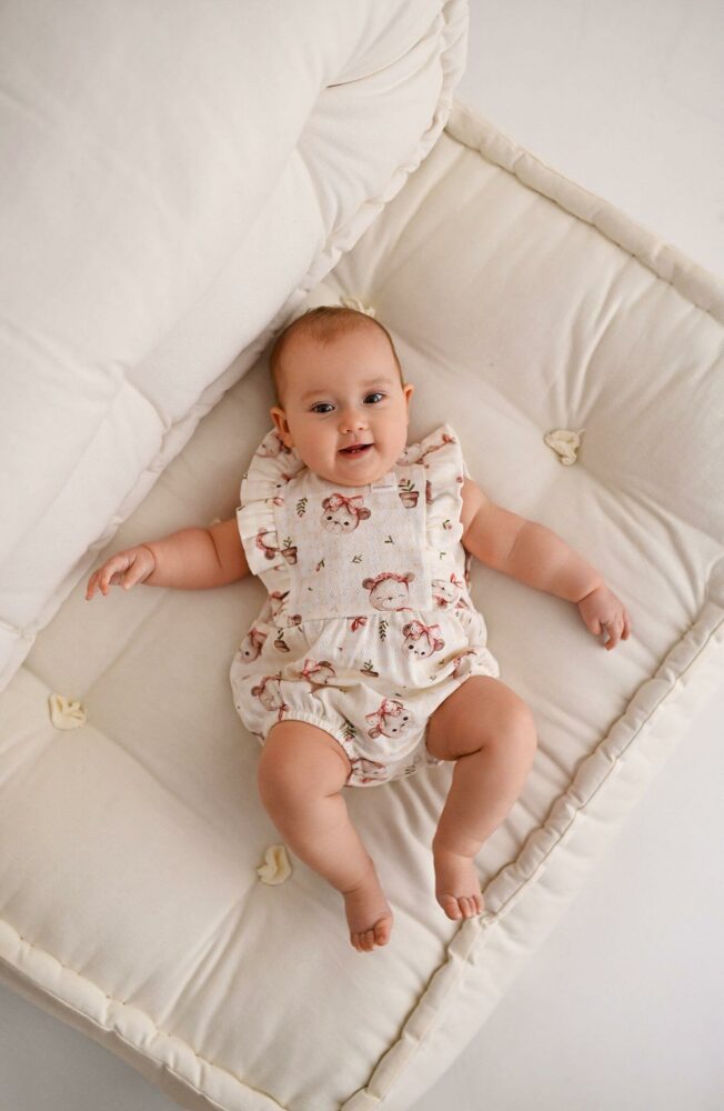 Baby rompers openwork bear with bow (bodysuit)