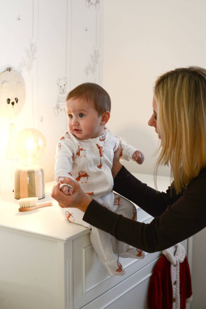 Peleles de bebé calados con pingüinos