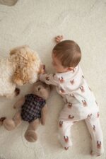 Pelele de bebé con reno calado - imagen 2