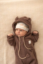 Kombinezon niemowlęcy z Wełny Merino wiosenno-letni czekolada - obrazek 2