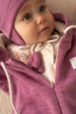 Kombinezon niemowlęcy z Wełny Merino wiosenno-letni wrzosowy róż - obrazek 5