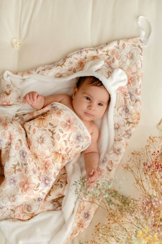 Ręcznik bambusowy dla dzieci i niemowląt + muślin Pastelowe kwiatuszki