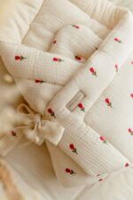 Rożek niemowlęcy muślinowy haftowane tulipany - obrazek 2