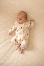 Rampers niemowlęcy muślinowy haftowane tulipany