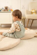 Ogrodniczki dziecięce bawełniane sztruksowe pastelowa mięta - obrazek 3