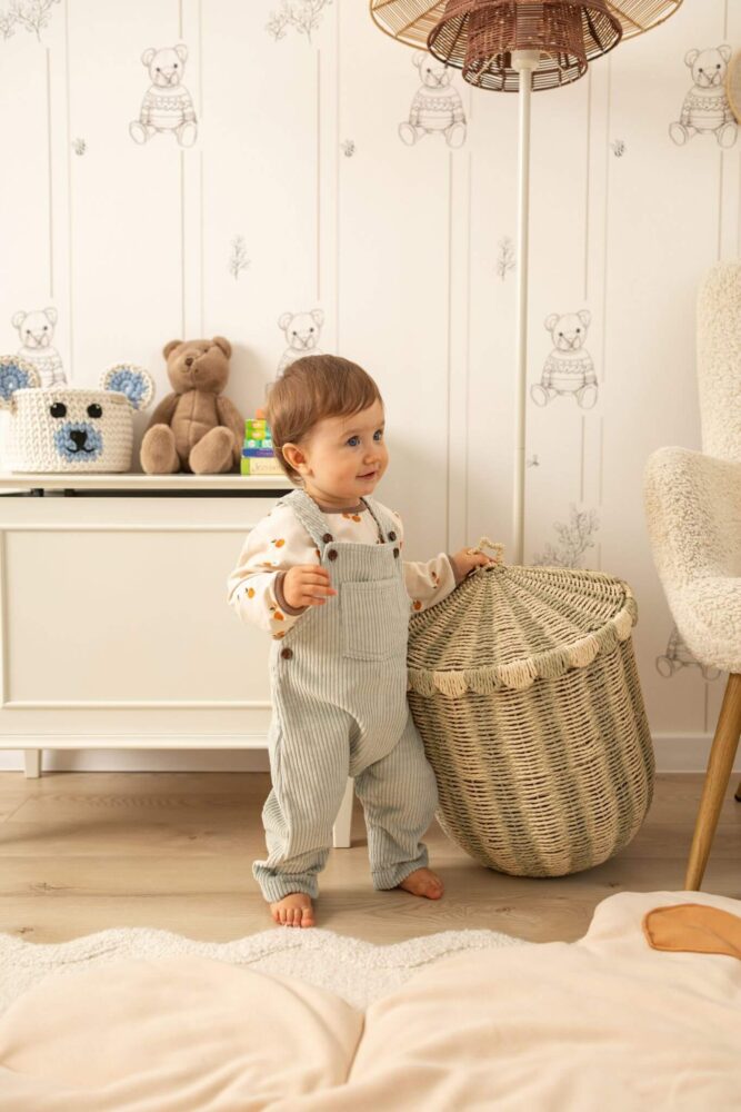 Ogrodniczki dziecięce bawełniane sztruksowe pastelowa mięta