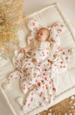 Otulacz muślinowy dla niemowląt (dwuwarstwowy) / jednostronny z chwostami słoneczne owocki - wisienki