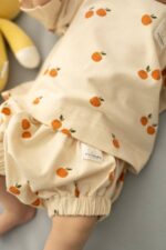 Spodenki bloomersy dziecięce bawełniane małe pomarańczki - obrazek 3